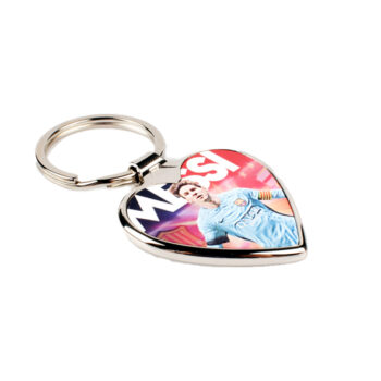 מחזיק מפתות לב עשוי מברזל