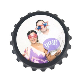 פותחן בירות מגנטי בצורת פקק