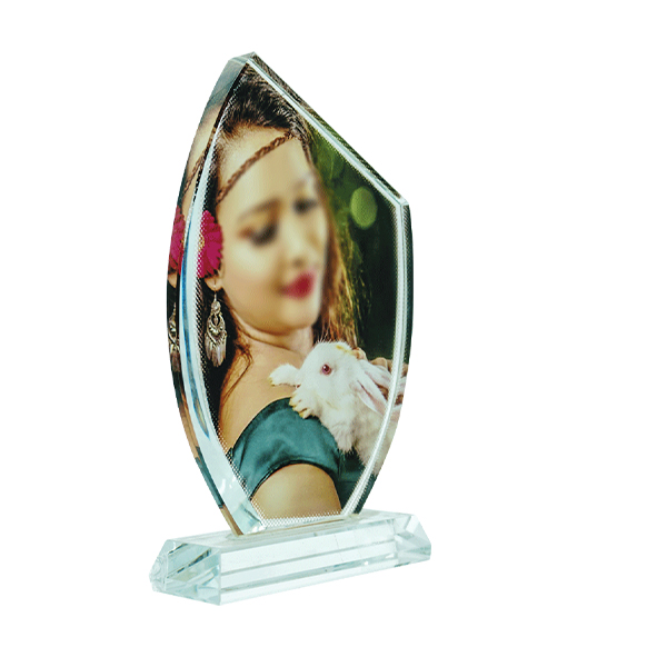 קריסטל מפואר + מעמד בצורת דמוי מפרש