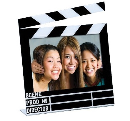 מסגרת מעוצבת לתמונה שוכבת