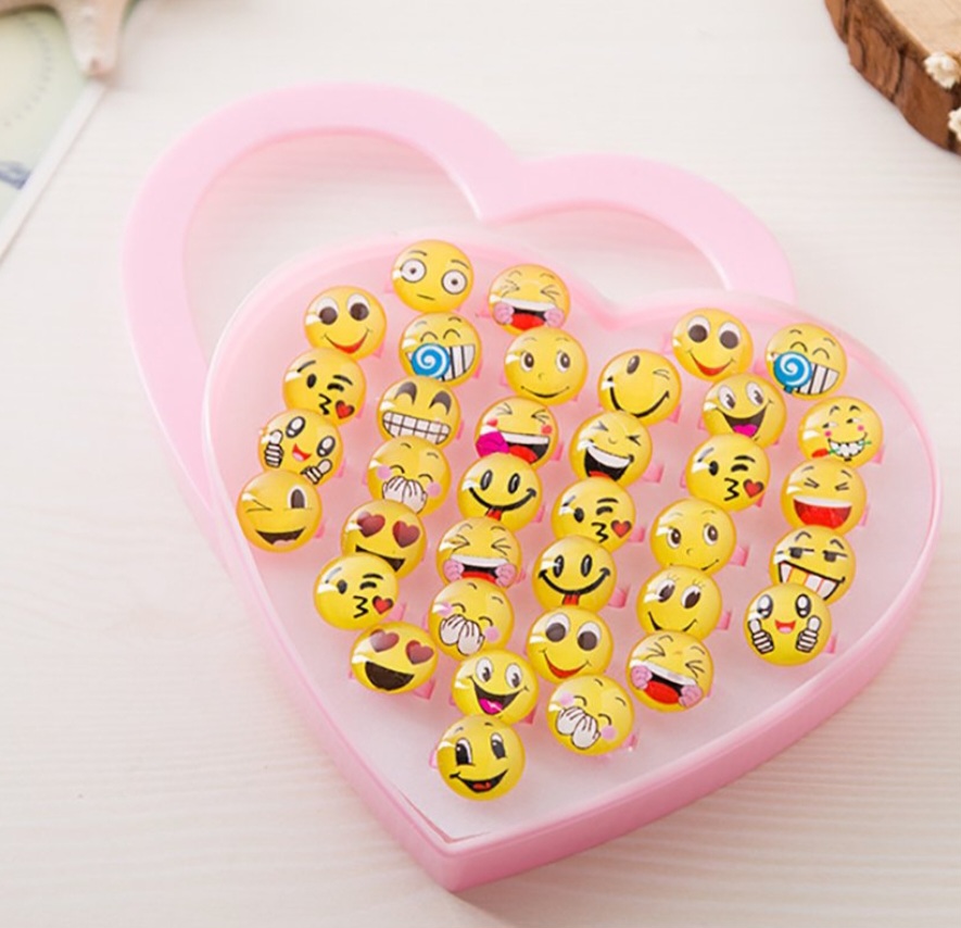 טבעות בלבבות 36יח סמיילי חדש8401SM