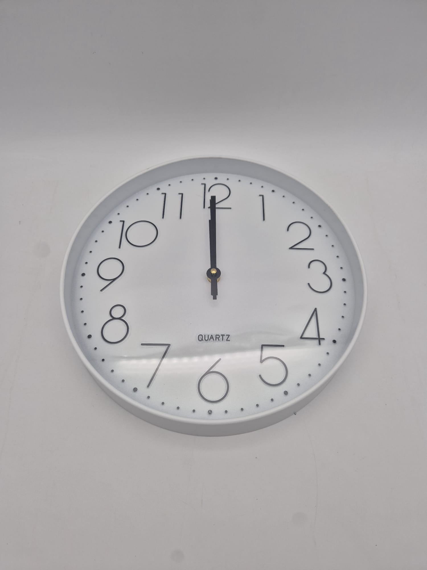 שעון קיר דגם 9 קוטר 30 ס"מ(20בקרטון)