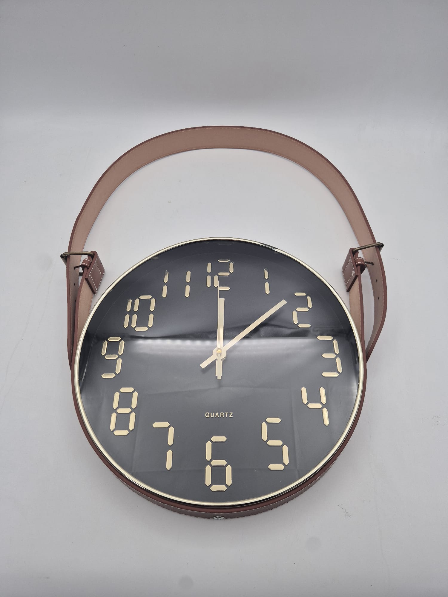 שעון קיר דגם 2 30 ס"מ (20בקרטון)