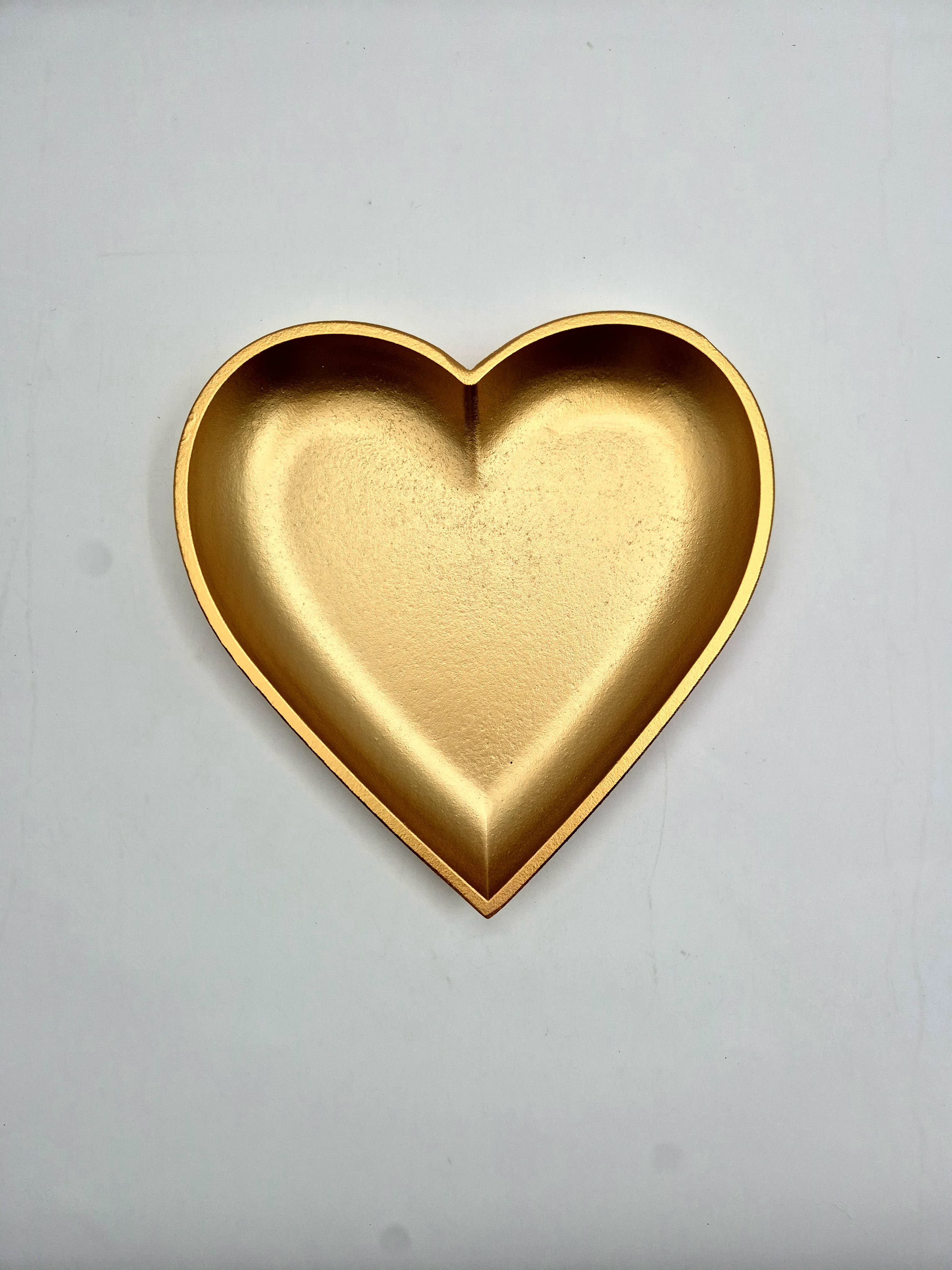 מגש דקורטיבי דגם לב זהב