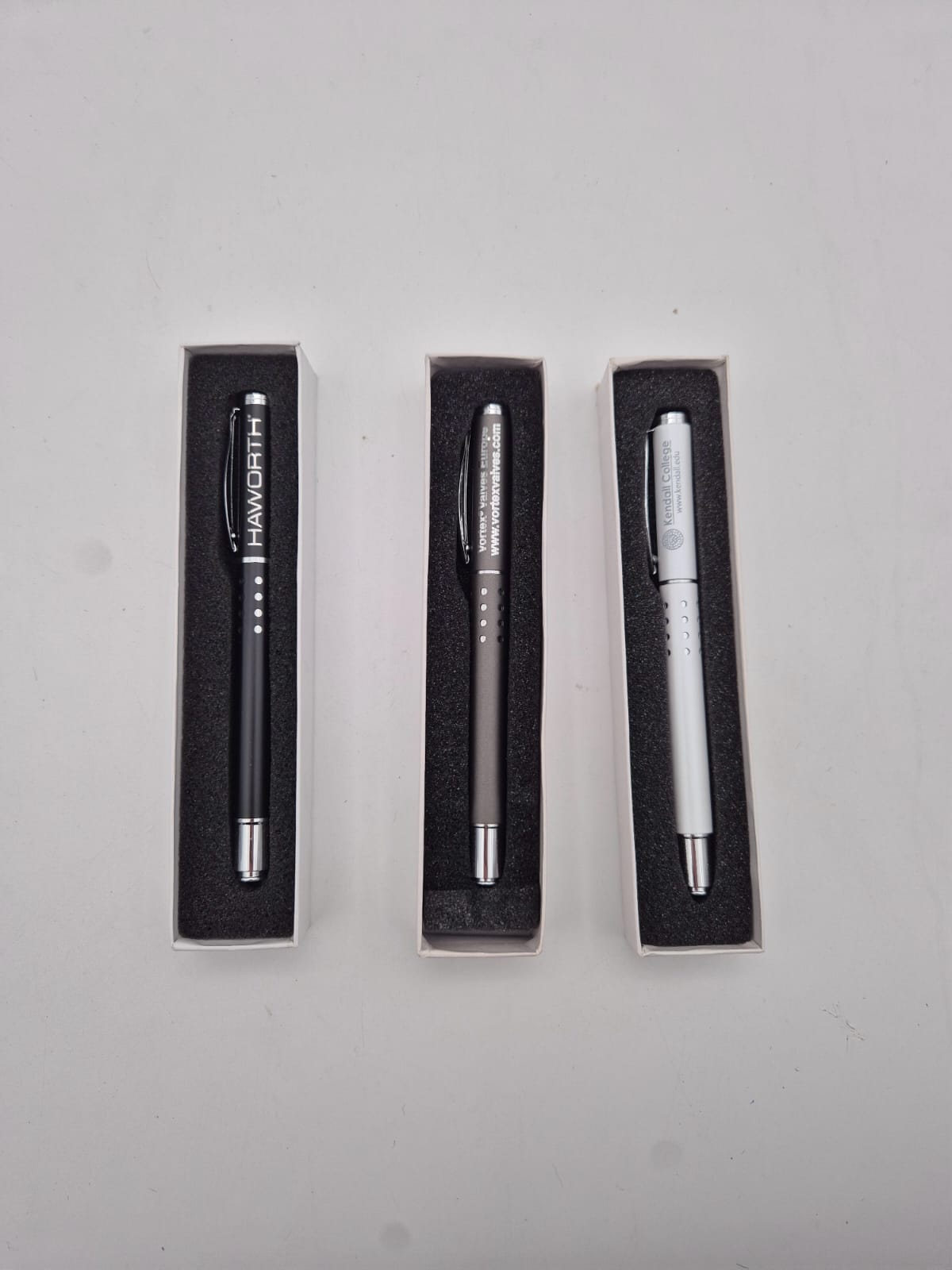 עט מהודר בקופסא (320בקרטון)