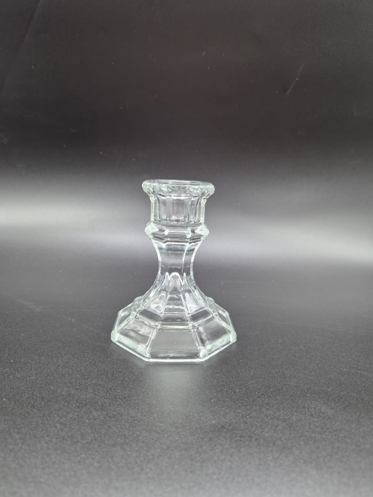 פמוט זכוכית 