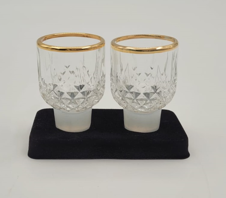זוג כוסיות קריסטל קטן עם עיטור זהב (2*24 בקר')