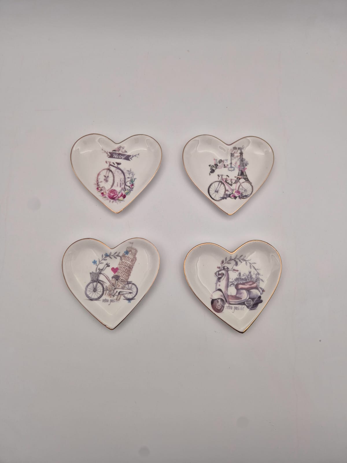 מארז 4 צלחות קרמיקה לב (30בקרטון)