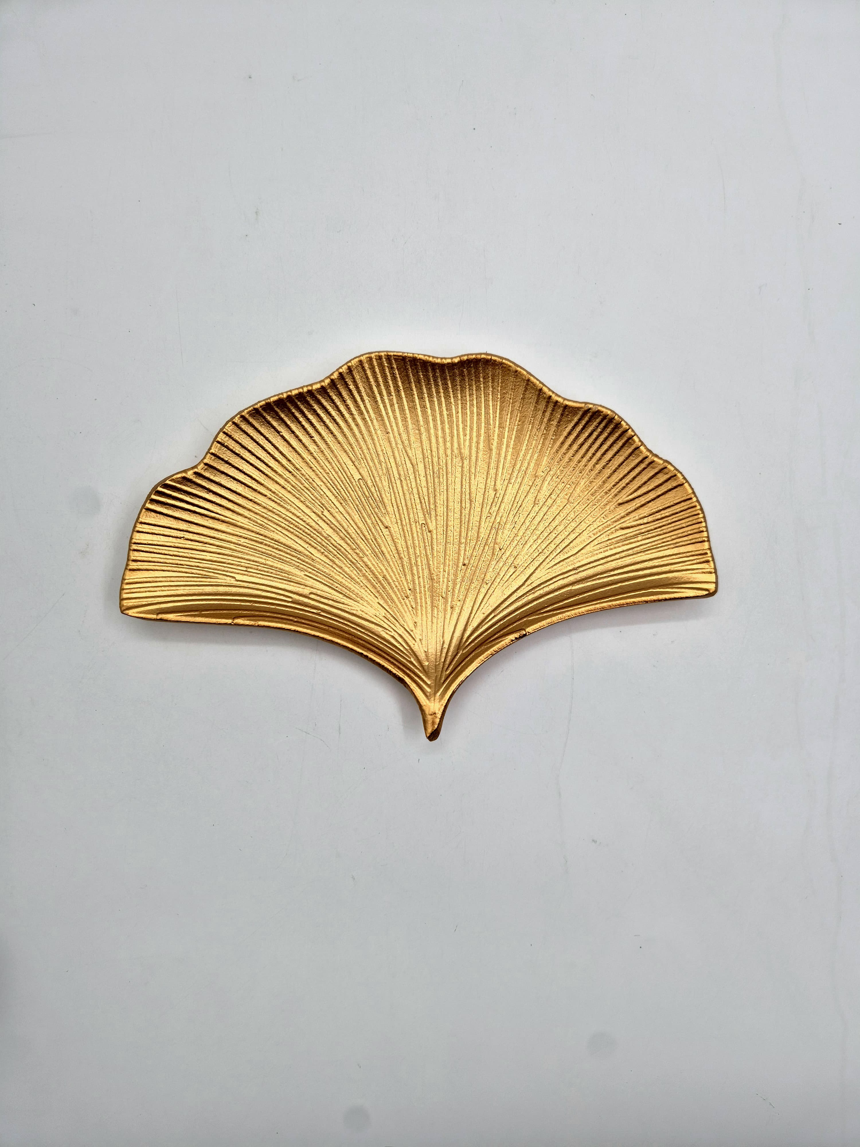 מגש דקורטיבי דגם צדף זהב 