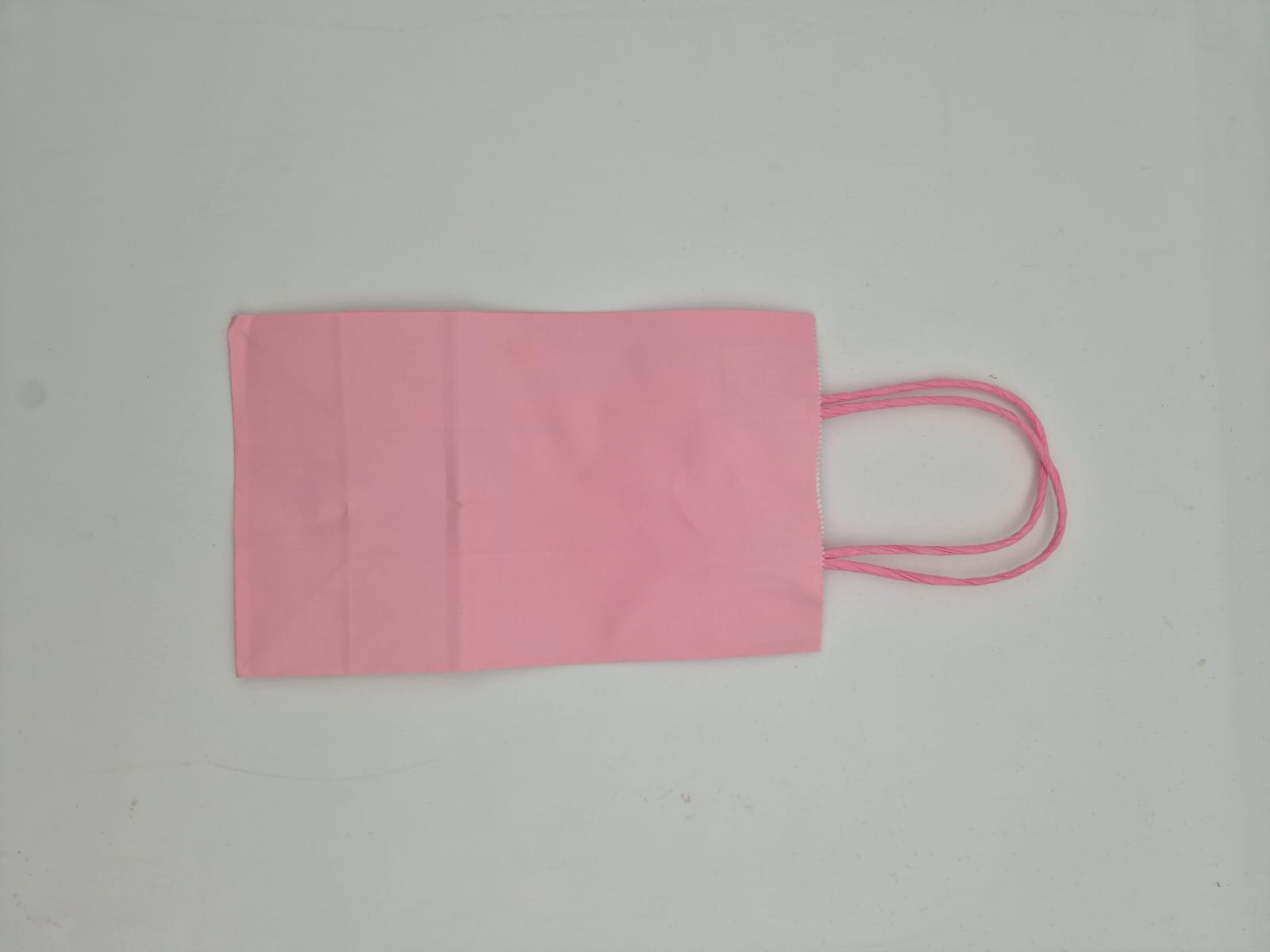 שקית נייר דגם 001 ורוד בהיר מידה 13*21.5