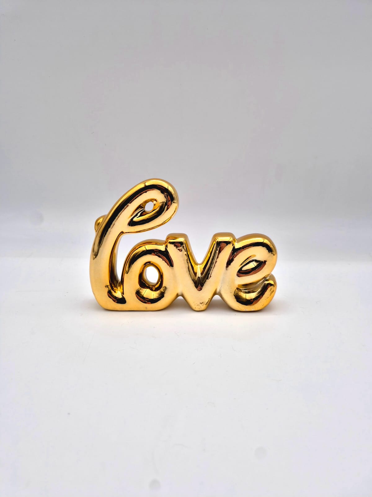 קישוט love זהב/שמפניה חרסינה (5בקרטון)