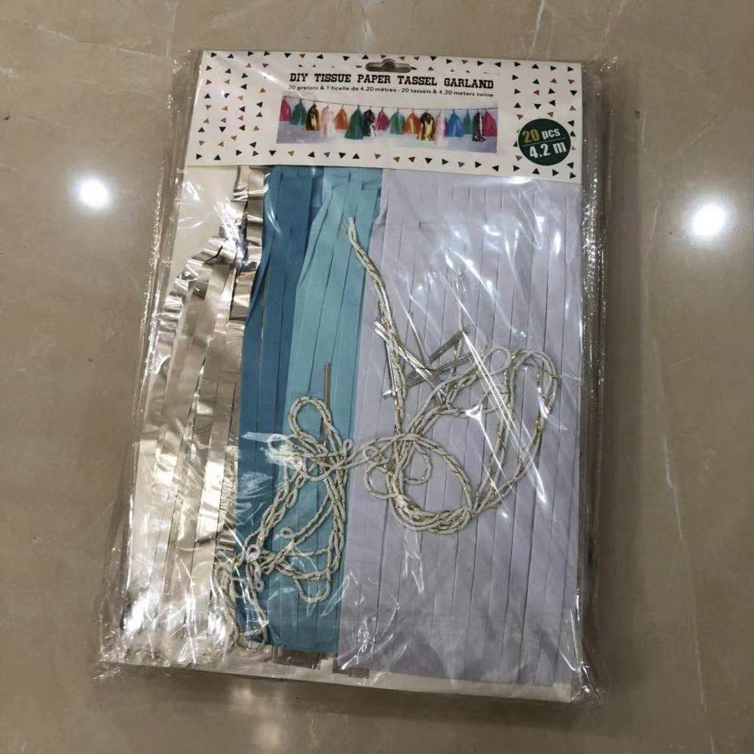 שרשרת פונפונים 4.2 כסף כחול תכלת לבן