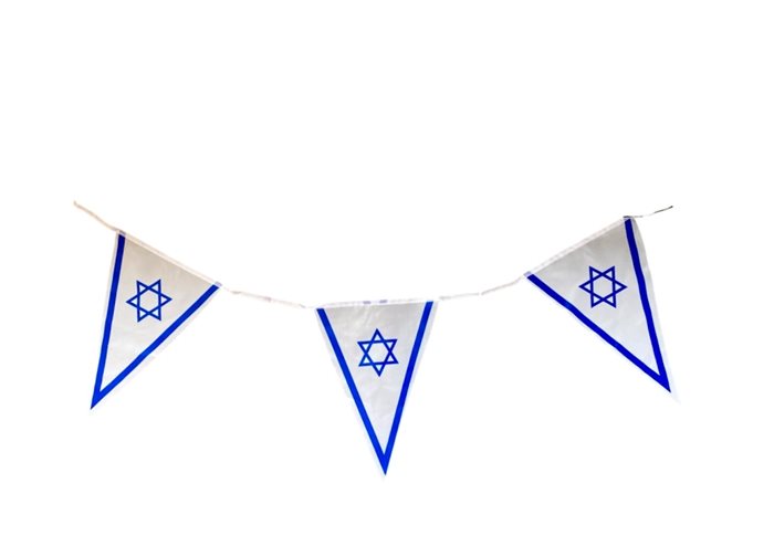 א עצמאות - שרשרת דגלונים דגל ישראל משולשים 28*20 בד 25 מטר