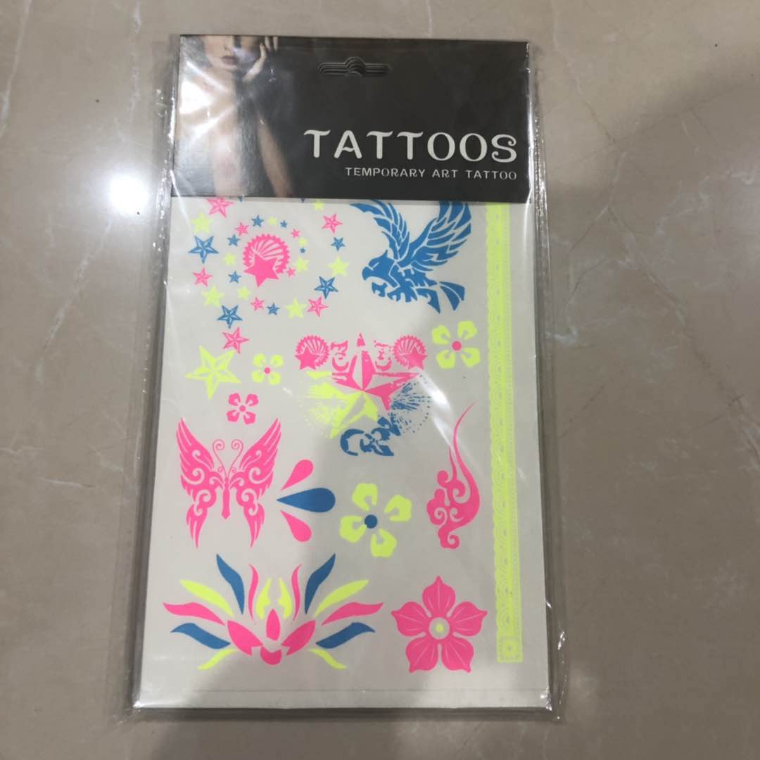 קעקועים זוהרים באולטרא 4
