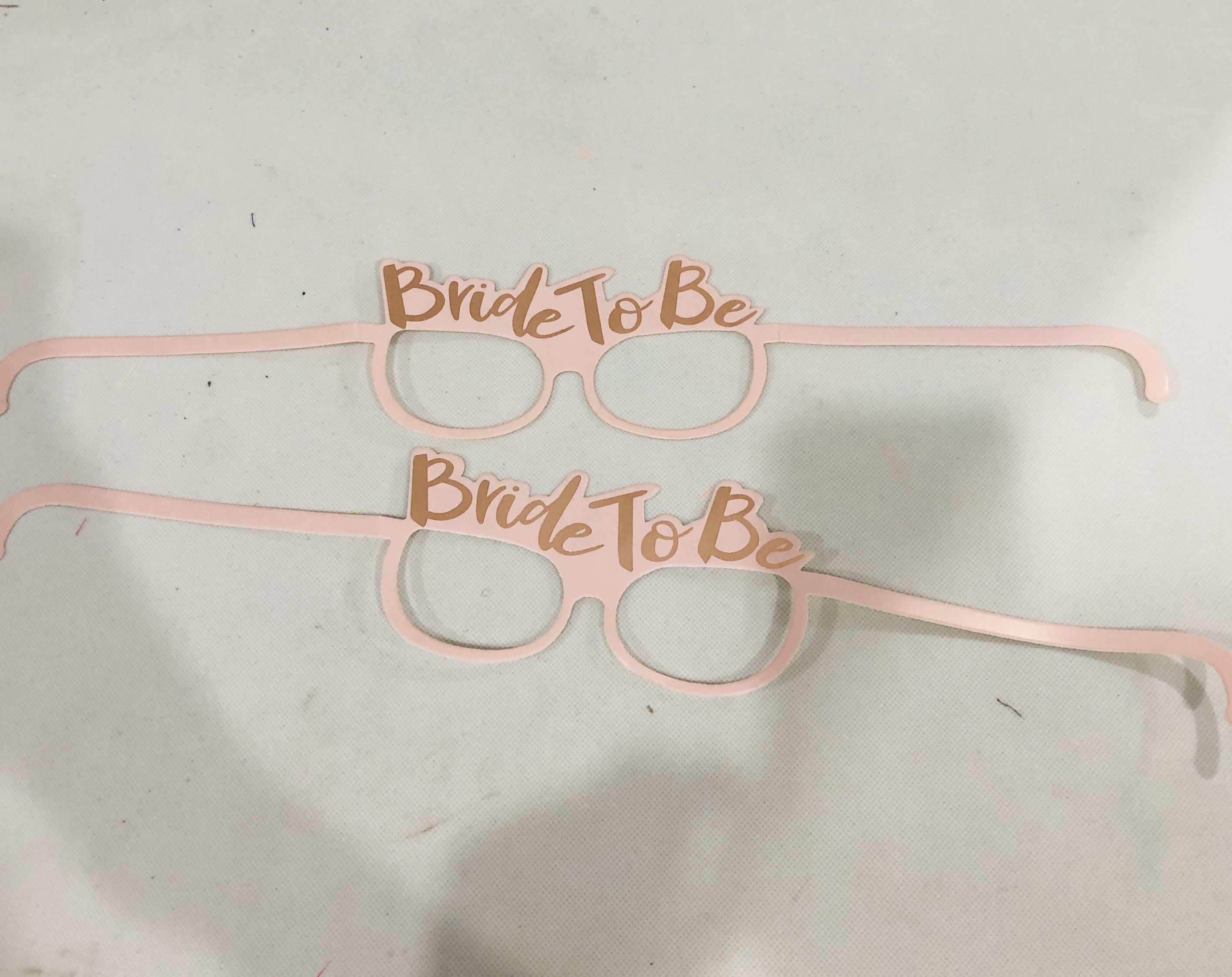 משקף קרטון BRIDE TO BE רוז גולד כיתוב זהב