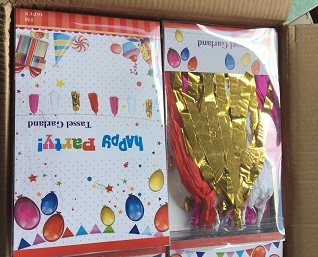 מארז פונפונים מוכן ורוד לבן אדום זהב / 5 מטר